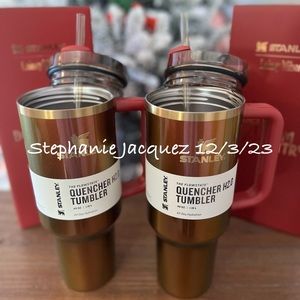 The limited edition, Stanley X Laingy Wilson
COUNTRY GOLD STANLEY 40oz